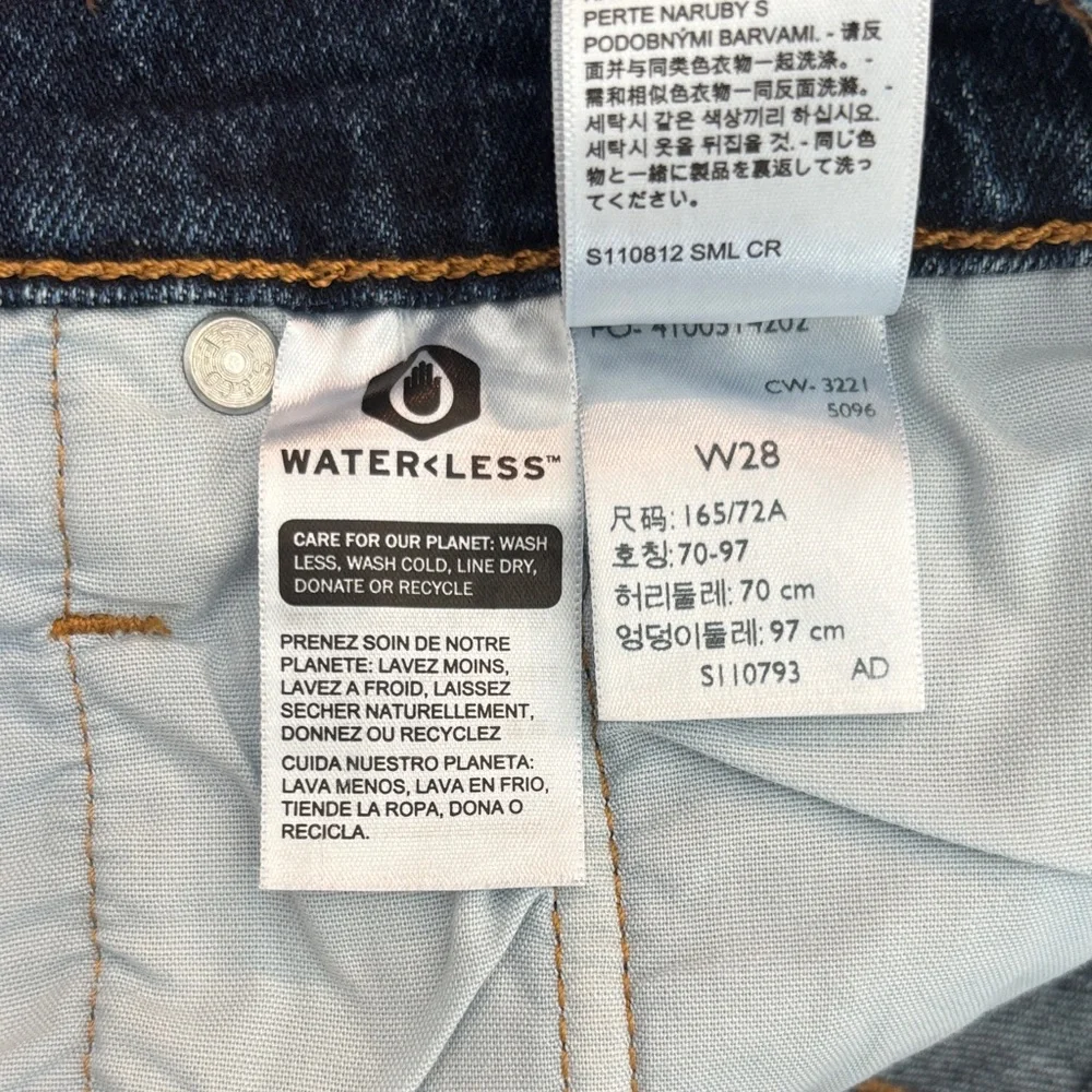 Levi's 501 Dark Indigo Frayed Hem Denim Shorts Size 28 - Picture 7 of 9